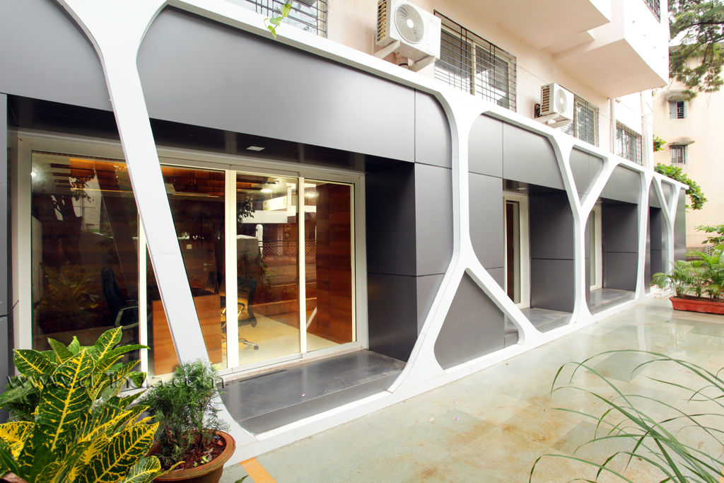 extravagant builders office rohan patil entry point view